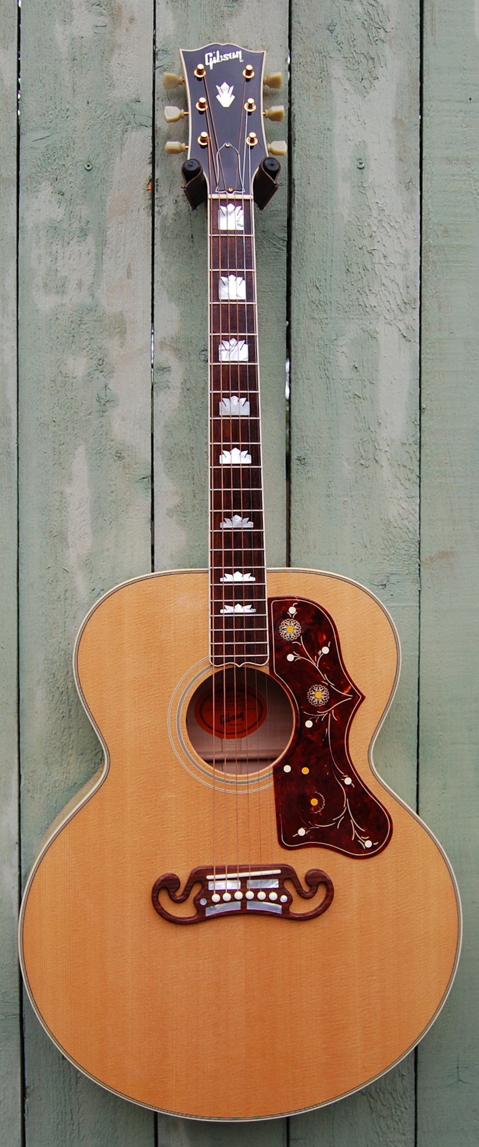 1991 Gibson J200